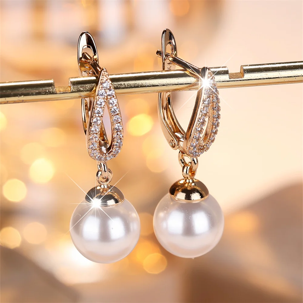 White Zircon Simulated Pearl Tassel Pendant Hoop Earrings For Women Vintage Gold Color Ear Buckle Wedding Jewelry Versatile Gift