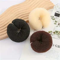 1 pièce Outil de coiffure pour chignon en éponge magique en forme de donut, pour tresses, bandeau, pour femmes, noir, brun 3