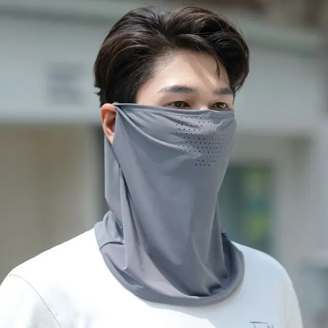 여름철 필수품: 자외선 차단 마스크로 얼굴과 목 보호