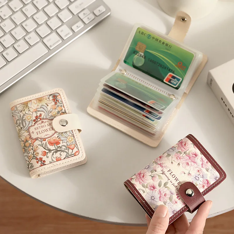 Floral Vintage-Style Women's Card Holder with Multi-Slot Design - Chic Synthetic Leather