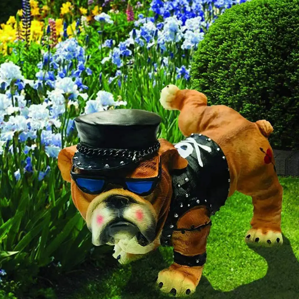 

Dog Ornament Handcrafted Pug Dog Figurine with Sunglasses Pee Position Simulation Model for Home Garden Courtyard Decor