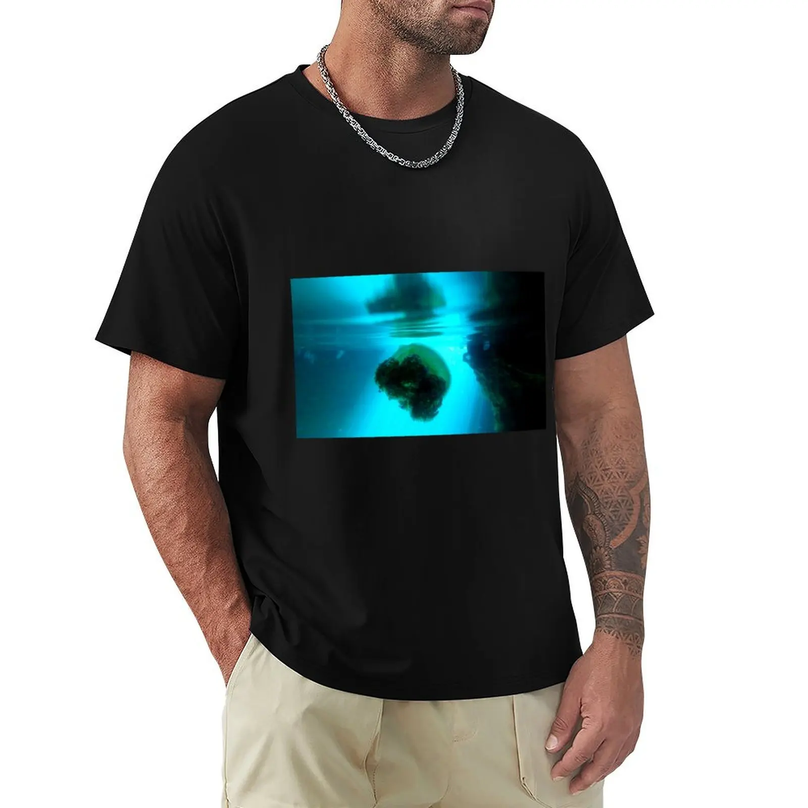 

Jellyfish and wonder T-Shirt cute tops Short sleeve tee summer top oversized t shirts for men