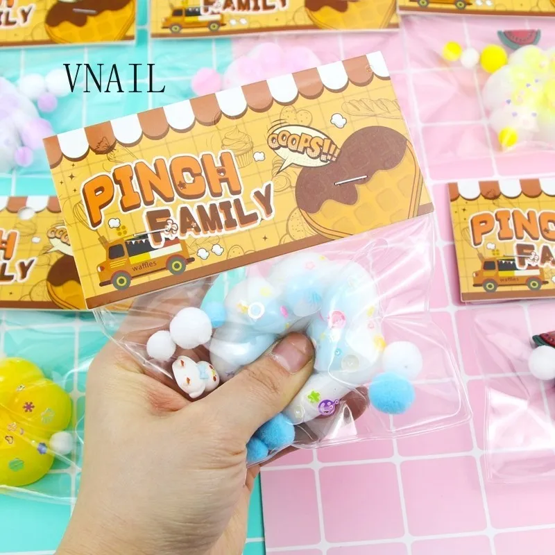 Cute Cat Paw Pinch Family Squeeze Toys Slow Rebound Decompression Toy Reduce Stress Decompression Kids Toy for Kids Sensory 2