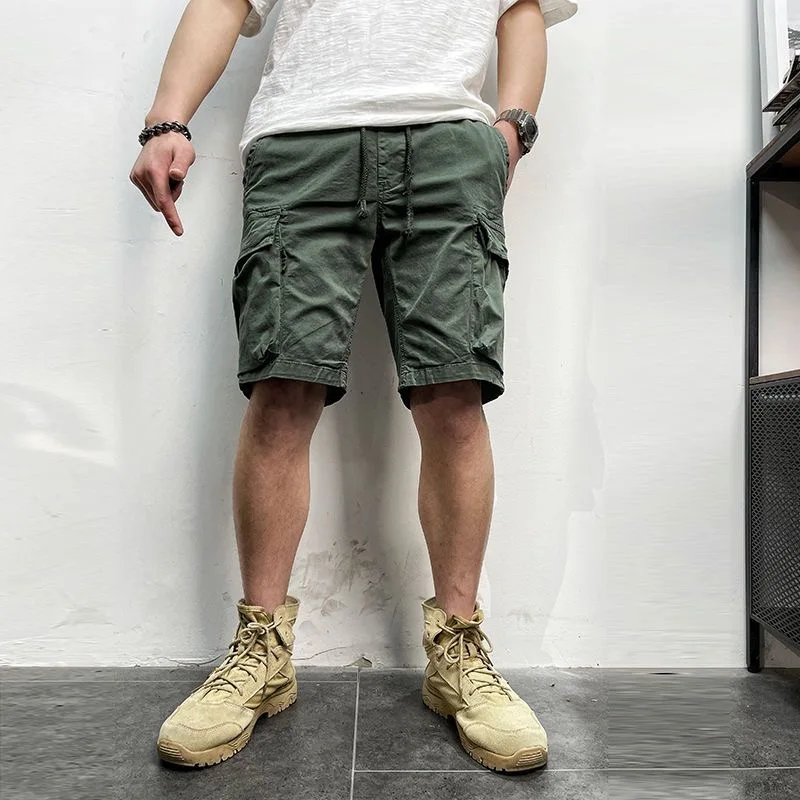 Video su Qual è Pantaloni Bermuda a quadri classici da uomo - Vestibilà rilassata per uno stile estivo casual, pantaloni cargo in cotone patchwork per uomo taglie forti