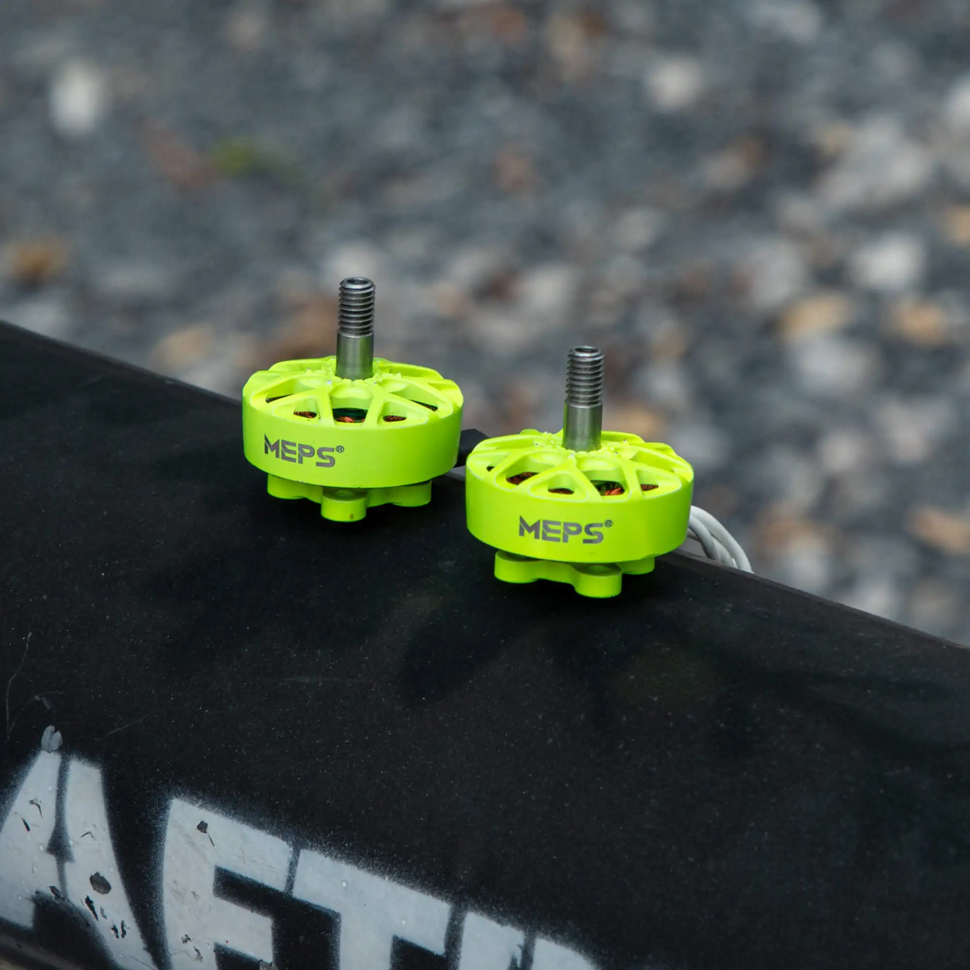 MEPS NEON 2207 FPV Drive Motor for 5 inch Freestyle Drone 1950KV/2050KV/2550KV