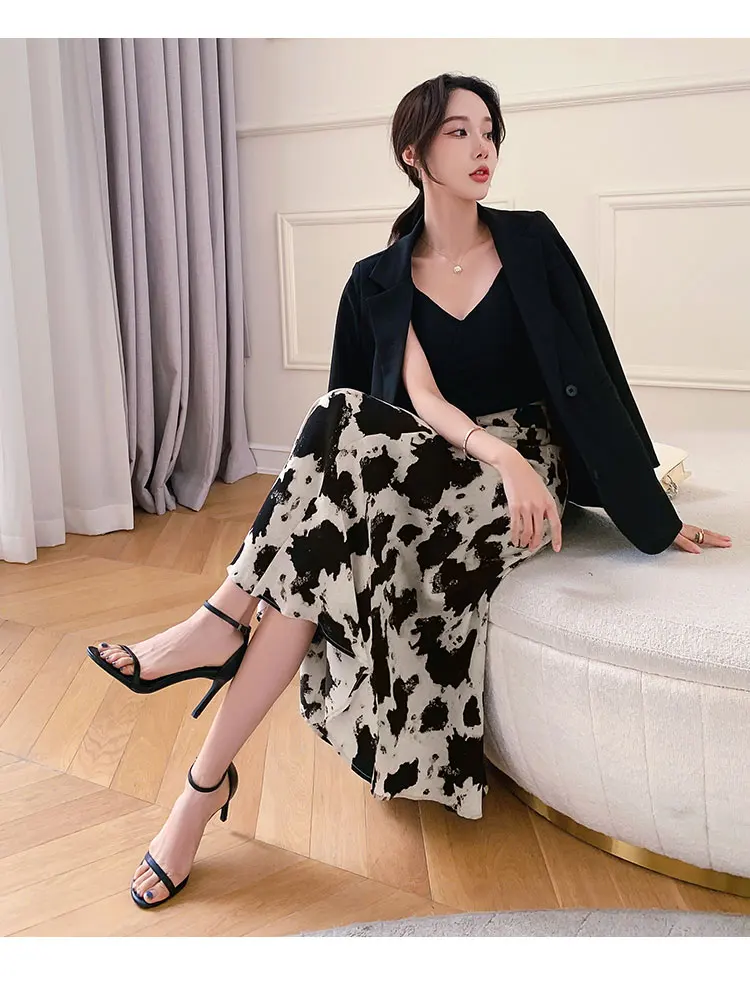 Summer Korean Satin Woman Skirts Leopard Silk Office Lady Pencil Skirt Black Midi Skirts for Women Vintage Mujer Faldas mini skirt