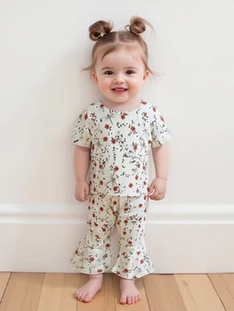 Girls Summer Outfits Adorable Floral Print Short-Sleeve Top and Elastic Flare Pants Set for a Stylish Look Perfect 2-Piece 1