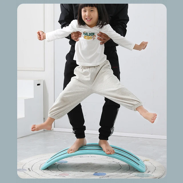 Child Balance Seesaw Kids Sensory Toys Indoor Curved Wobble Board Baby 2 Outdoor Yoga Board Sports Toy Games For Adults Juegos 3
