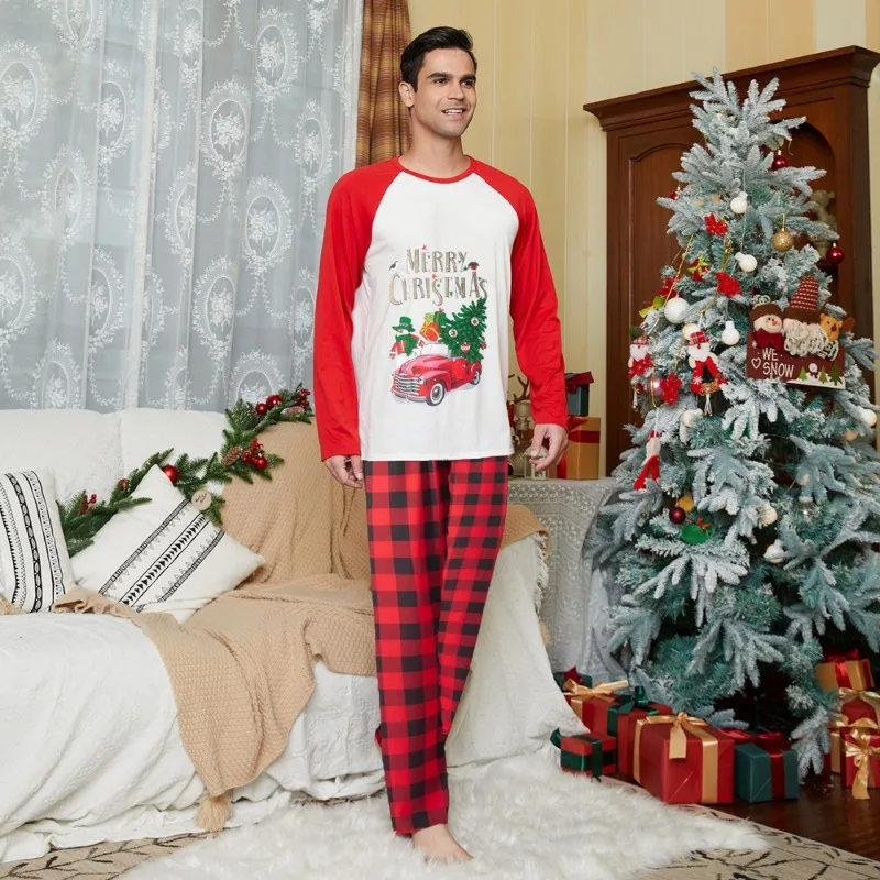 Рисунок 4 - Рождественская пижама с принтом;