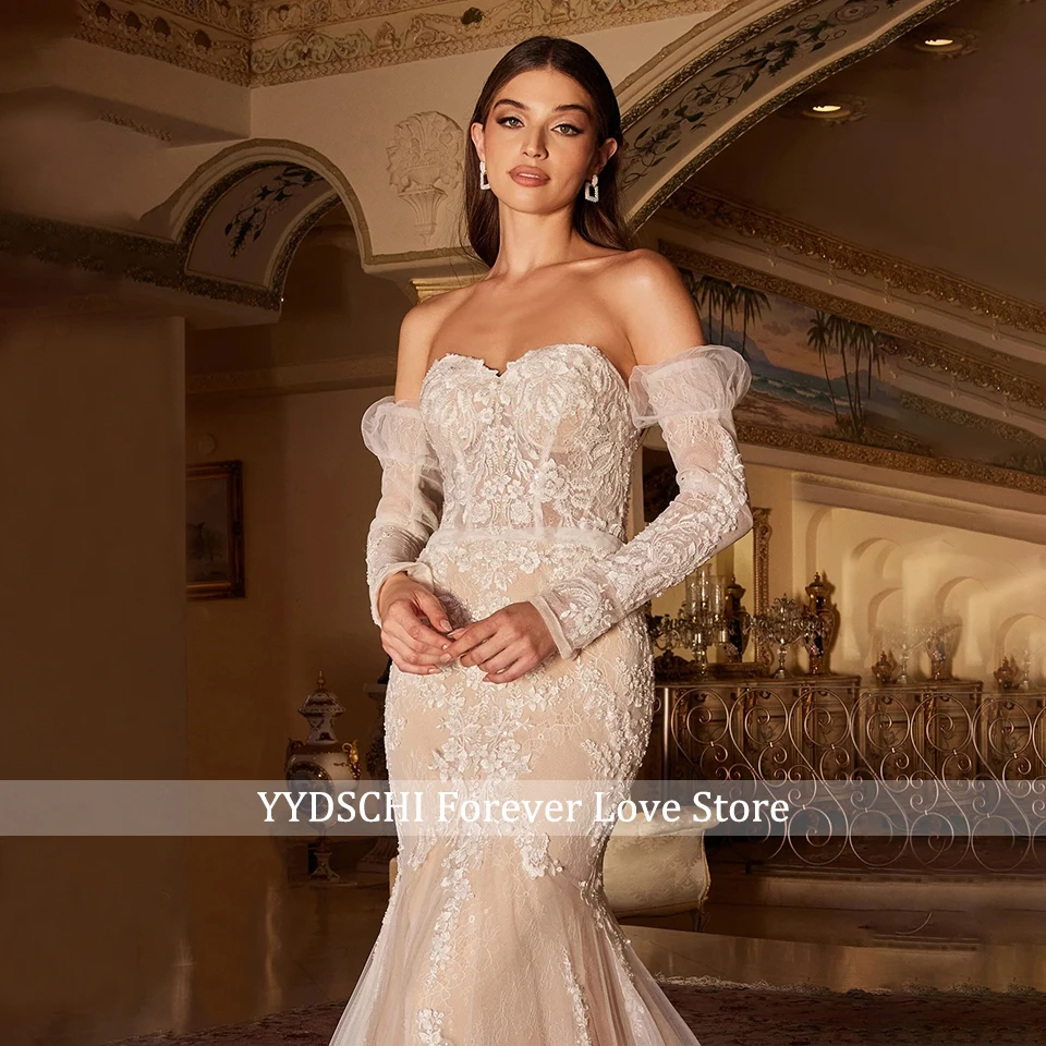 Maßgeschneidertes, sexy trägerloses Meerjungfrauen-Hochzeitskleid mit Spitzenapplikationen in Champagner, modernes, herzförmiges, rückenfreies Brautkleid für Damen 2026 – Detail 5