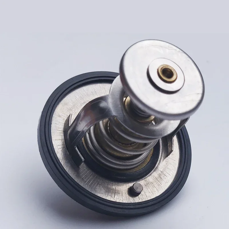 Engine Thermostat for JAC J3 Turin/J5 Tongyue/Heyue 4G13/15/93 Engine