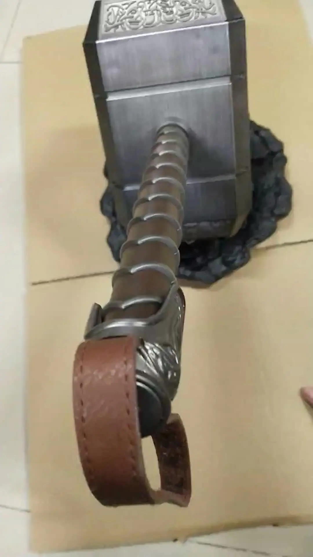 Marvel Thor Battle Hammer – Marteau De Combat En Mousse – Jeu De Rôle – Dès 5 Ans – Inspiré Des Comics