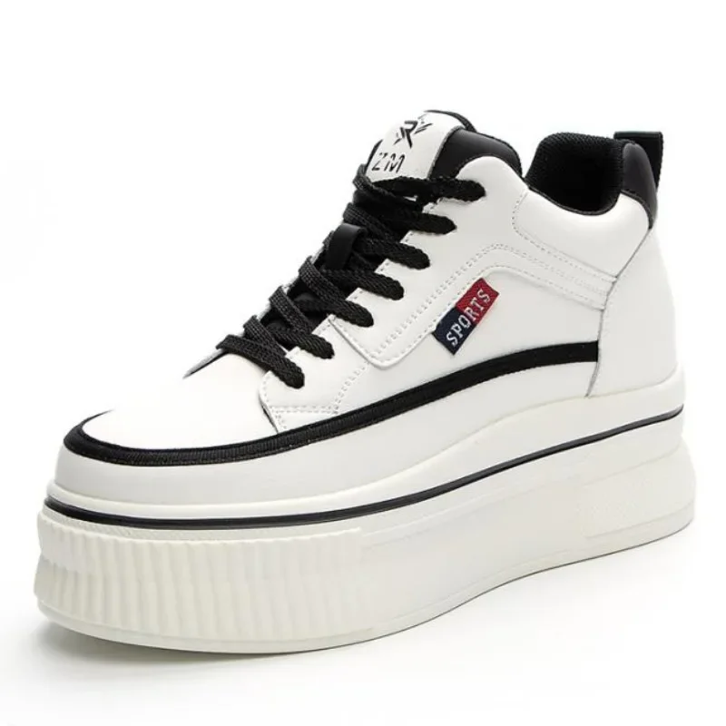 

Женские кроссовки из натуральной кожи, на платформе 8,8 см