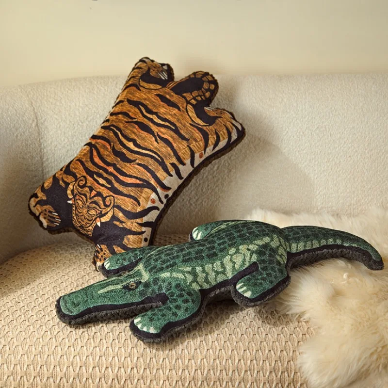 

Brown Tiger Pillows Crocodile Cushion Stuffed Soft Decorative Pillow for Sofa Office Waist Rest Throw Luxury Home Decorations