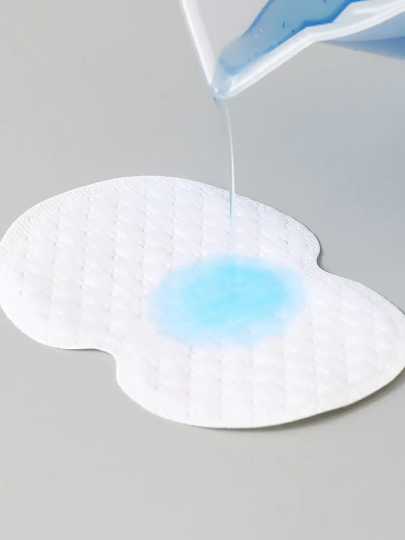 20/30/50/70 PCS-Disposable Sweat-absorbing Patch Summer Deodorants Cotton Pads Underarm Armpit Sweat Pads Dress Disposable Stop Underarm Sweat Pads
