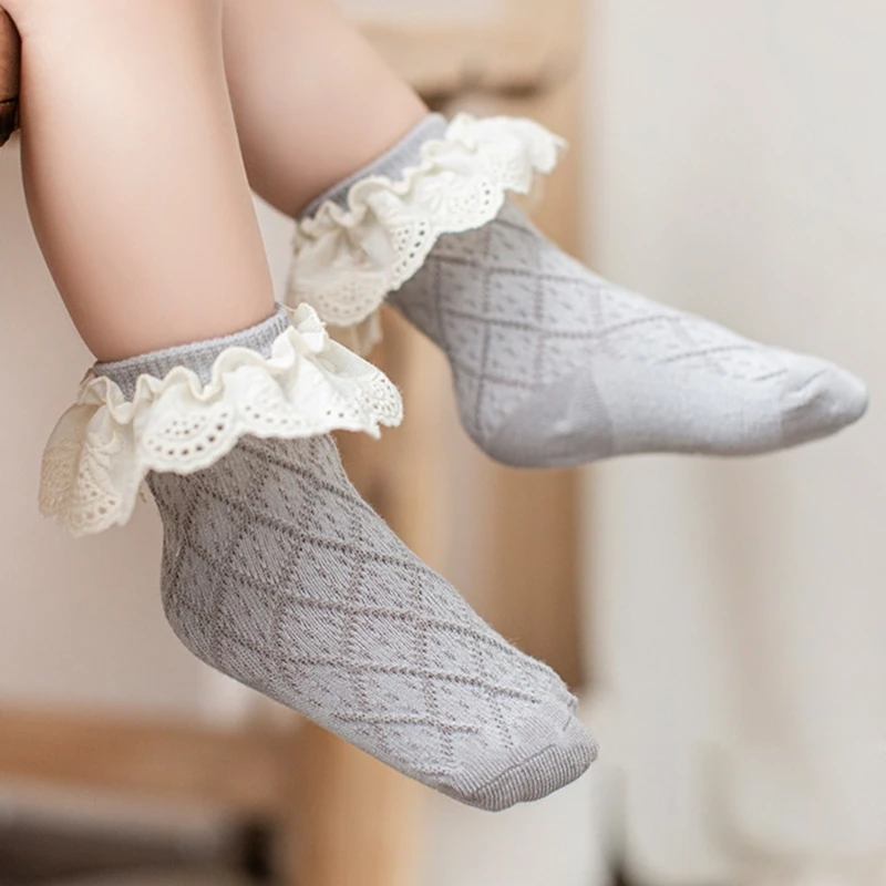 

Fashion Newborn Toddlers Girls Ruffled Socks Frilly Cotton Ankle Socks with Lacework Decoration 0-2Y