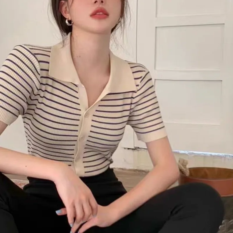 

Women's 2024 Summer New Pullover Turndown Collar Button Stripe Ice Silk Short Sleeved Slim Striped Fit Appearance Knitted Tops