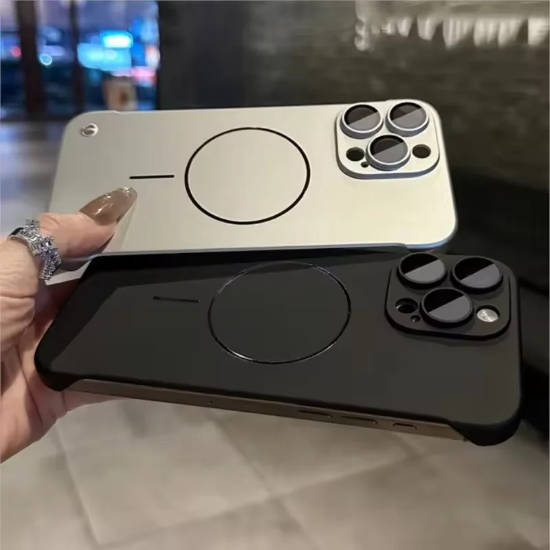 Titanium Metallic Frameless Shockproof Cooling Case with MagSafe Compatibility