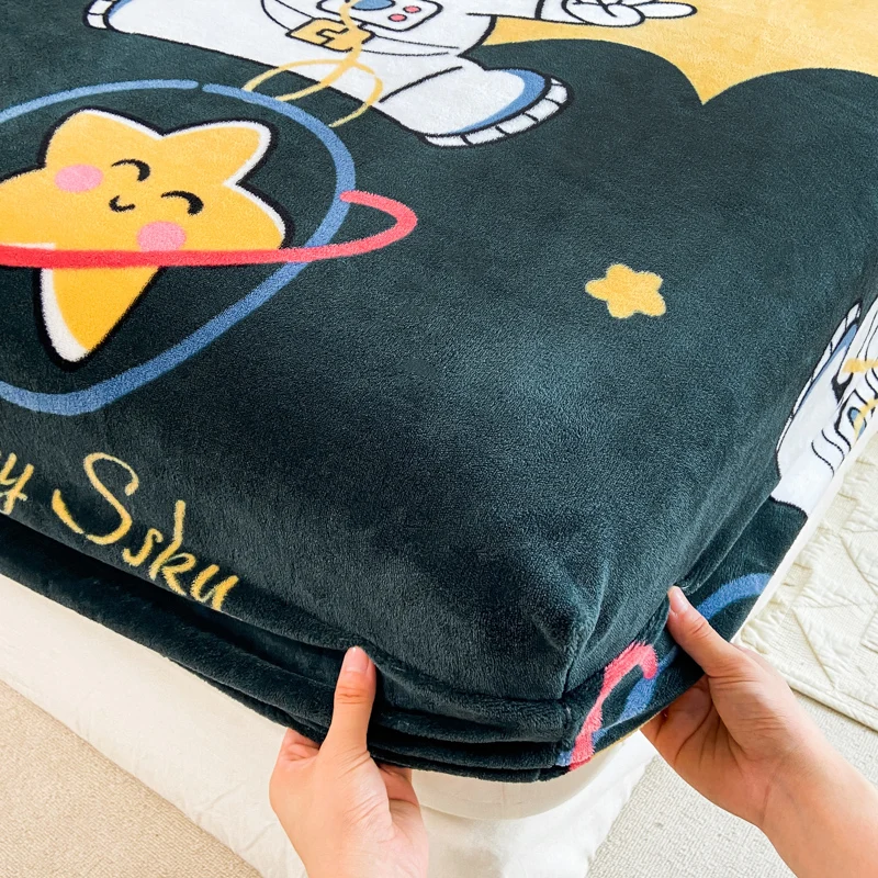 Queen Double Size Bed Sheet Polyester Elastic Fitted Sheet Velvet Soft Flannel Warm Mattress Cover King Full Twin Size Winter 3