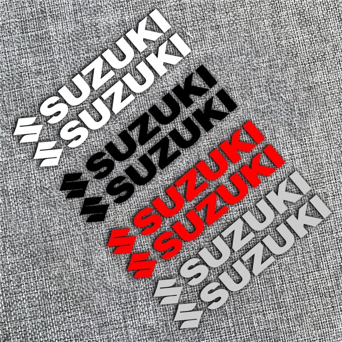 

Наклейка с логотипом на мотоцикл Suzuki