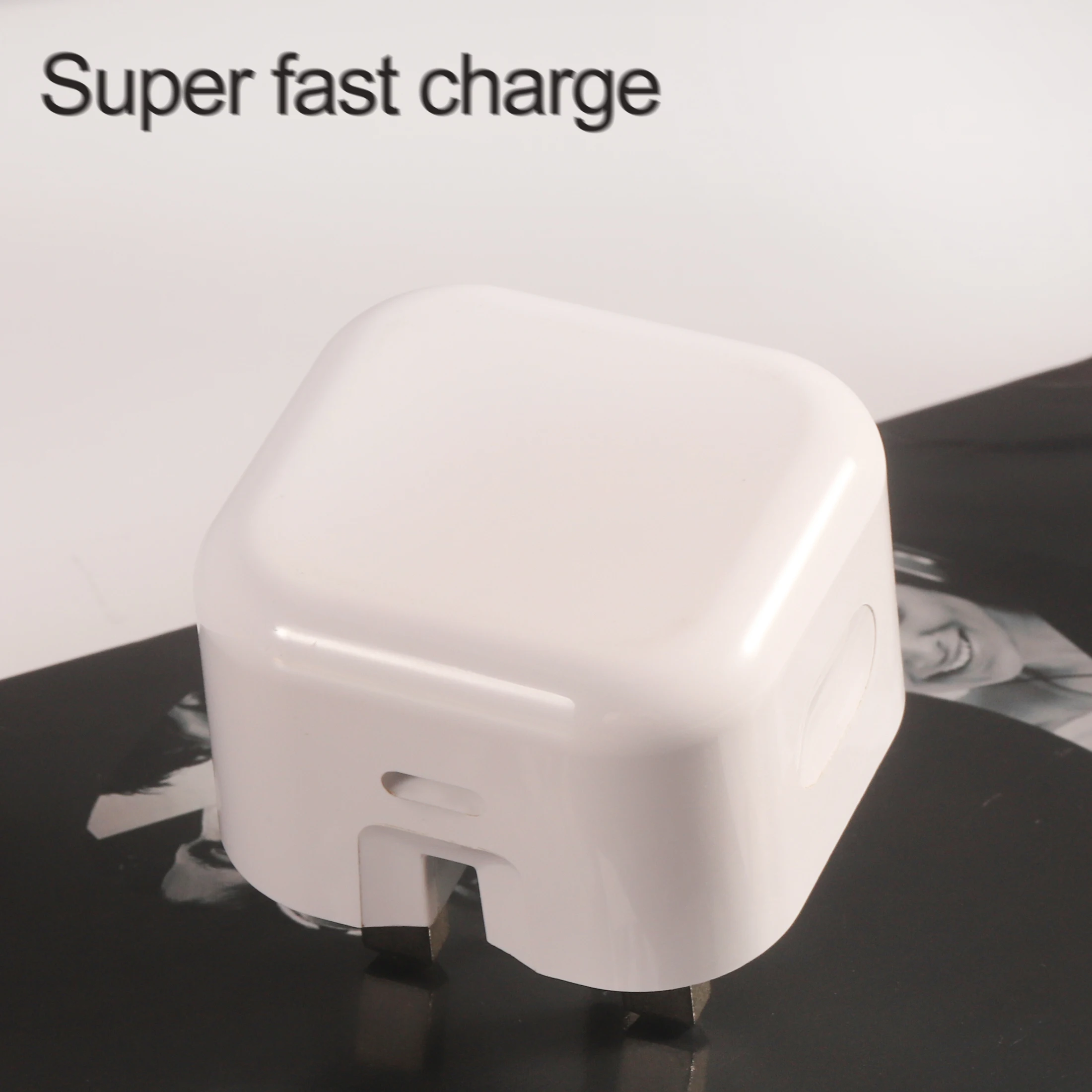 UK ÷ PD   USB C  ,  , 5V, 3A, 9V, 2.22, 5W, 12W, 20W , 100 