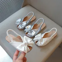 Sandales d'été pour filles, bout ouvert, bande élastique, argent, Beige, curseurs pour enfants, nœud papillon, gracieux, flexible, tendance, chaussures plates pour enfants, nouvelle collection 3