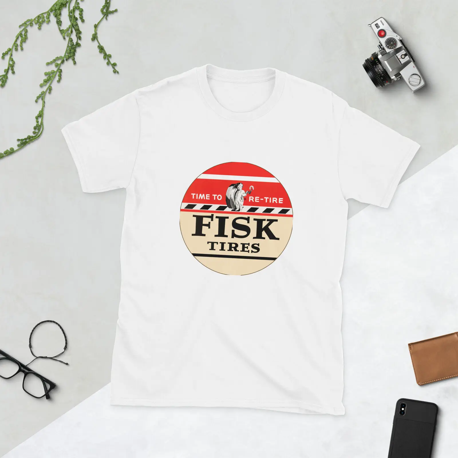 

Винтажная рекламная футболка унисекс с шинами Fisk