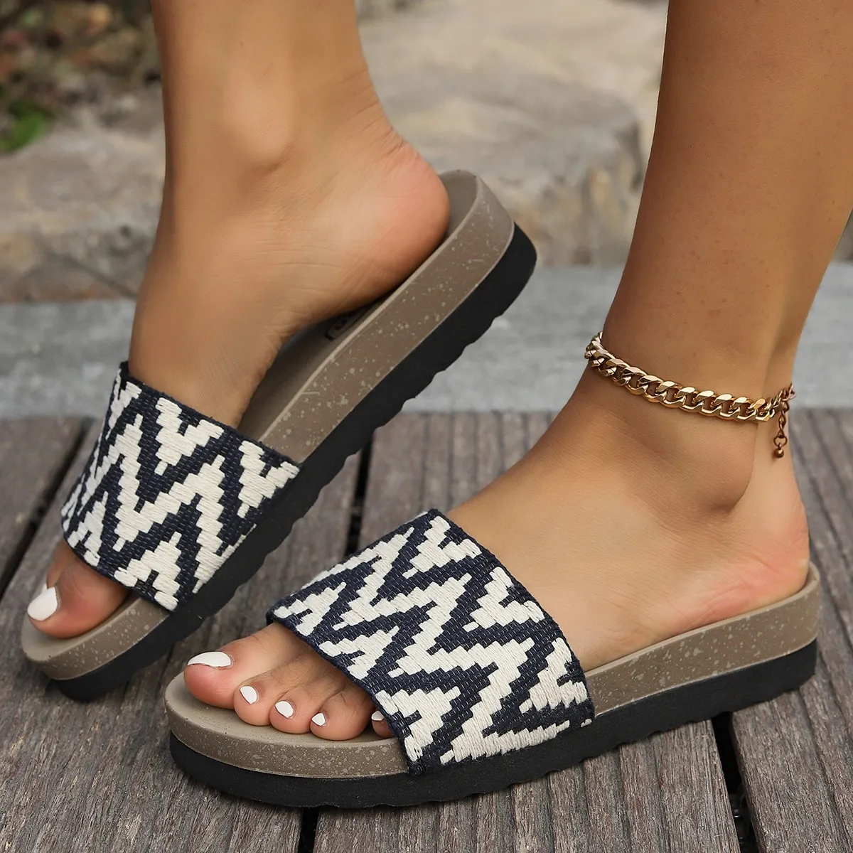 

Fashionable Classic Simplicity Sandals Women'S Slippers Outdoor Casual Flat Bottom Slippers Platform Sandals Zapatos De Mujer