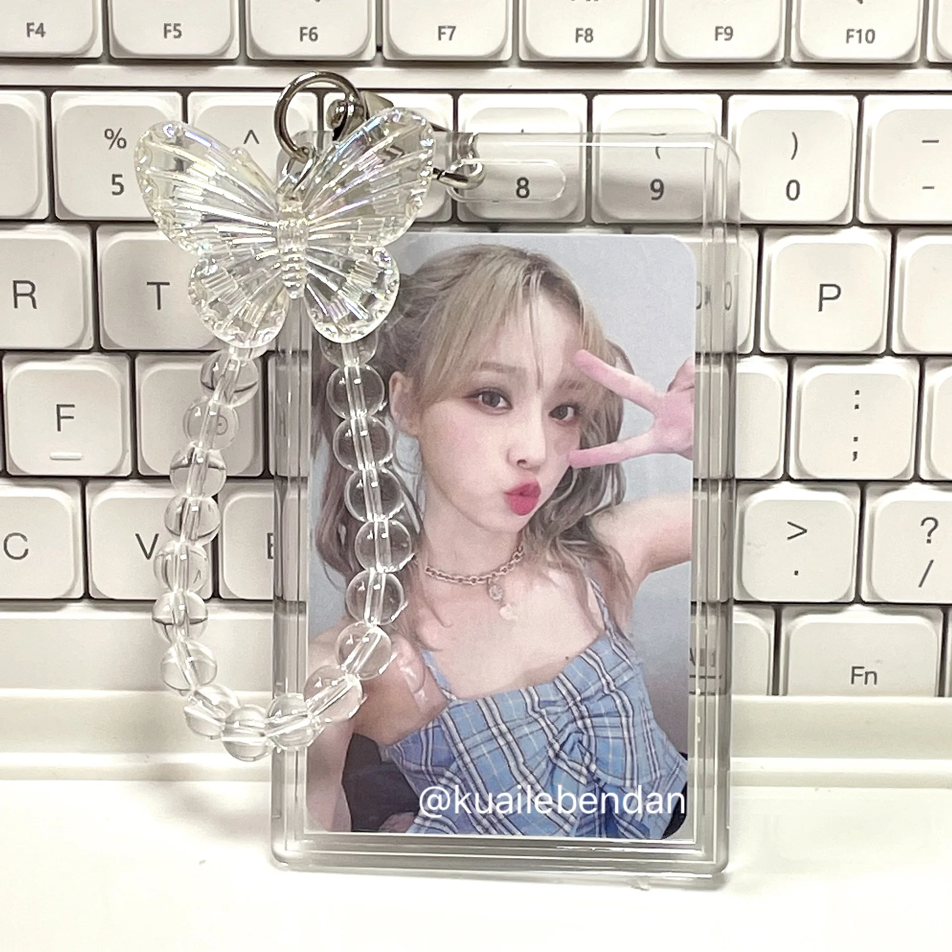  ANKOMINA Women Girls Acrylic Transparent Kpop Idol Photocard  Holder Cute Love Heart ID Credit Card Sleeve Cover Protector with Pendant  Keychain : Office Products