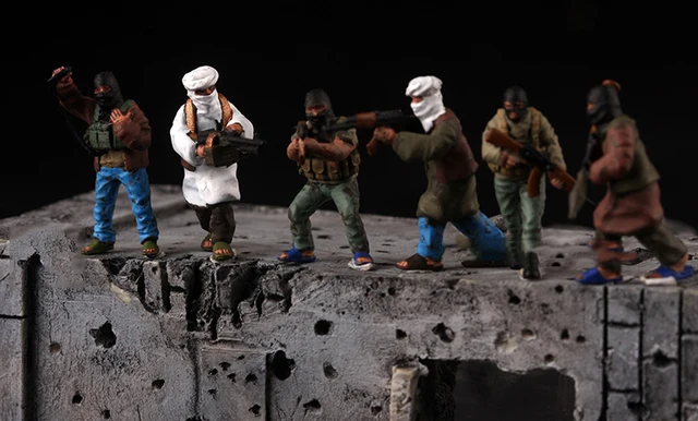 6pcs 1/72 Scale Afghanistan Middle East 6 Soldiers Civilian Figure Model Toy DIY Scene Doll Ornament 5