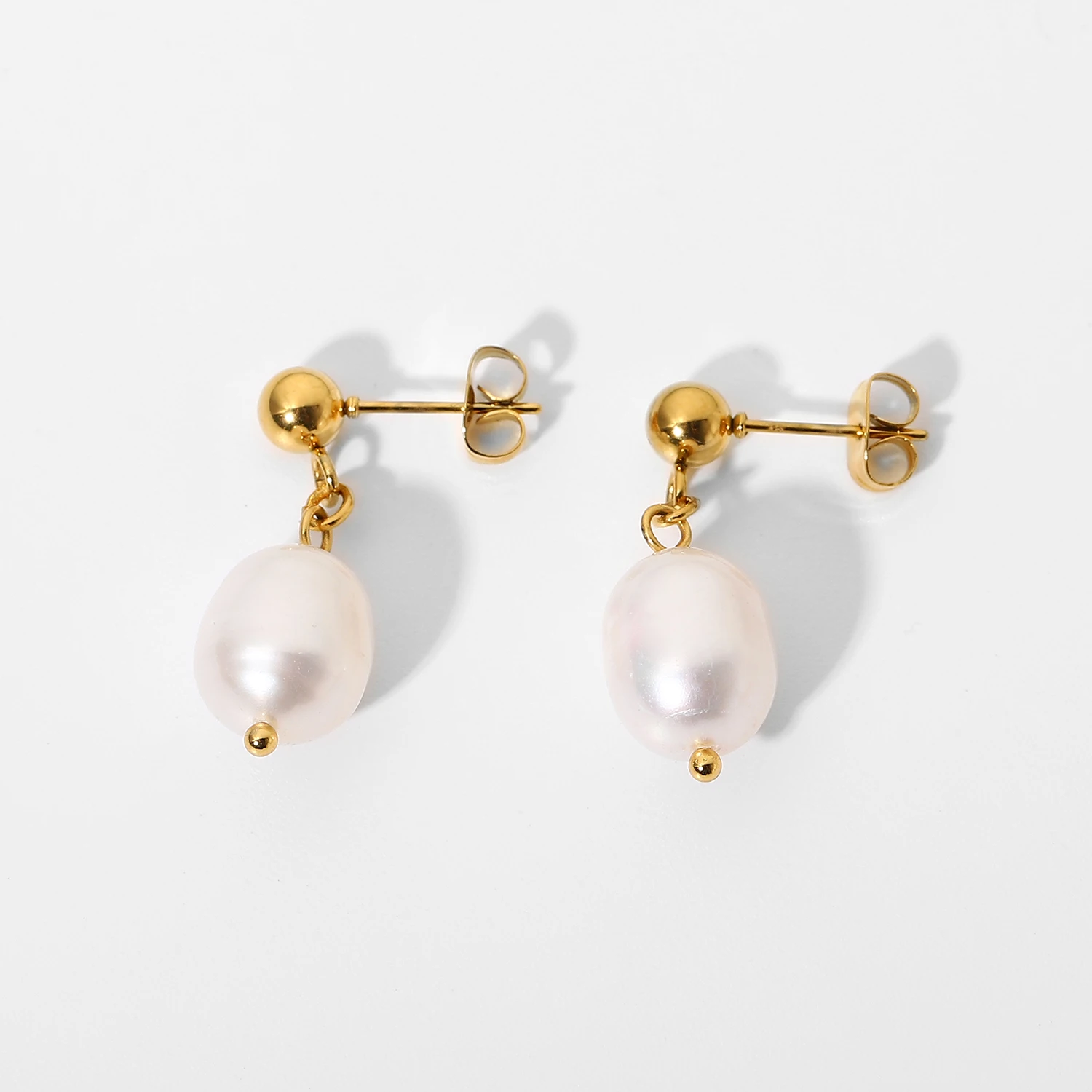 14 K Yellow Gold 5-6 mm White Button Fresh Water Cultured Pearl Post Earring  XF610 | Silver City Sarasota