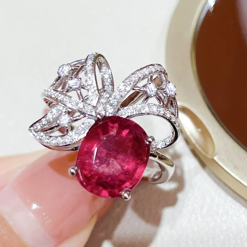 Exquisite Shiny Red Zircon Bow Ring - Elegant Fashion Jewelry
