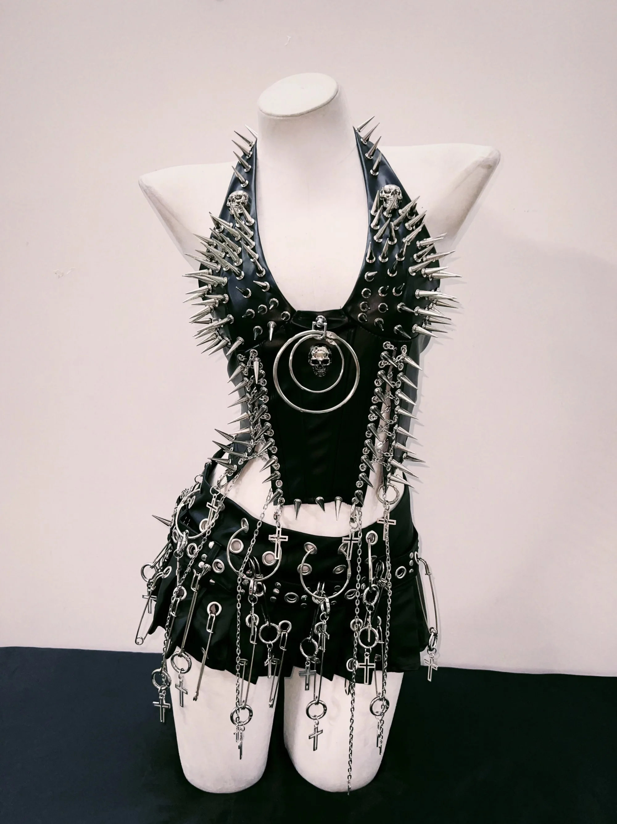 Rave Festival Outfit 2025 Gothic Punk Spike And Chain Harness Top with Studded Mini Skirt OUT1041 