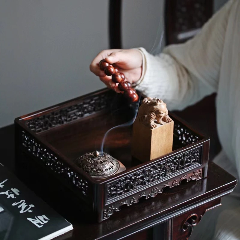 Big red rosewood, long Wen Pan, mahogany, Wen Chen storage of literati and elegant utensils.