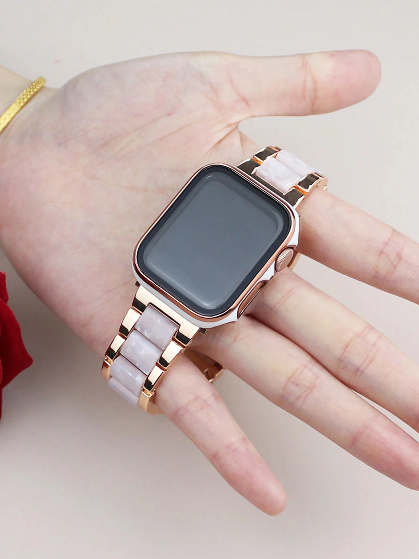 รูปสินค้า สายนาฬิกาเรซิ่นสีเงิน-ทอง สวยหรู ใส่กับ Apple Watch ได้ทุกรุ่น