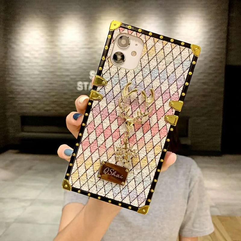 

Luxury Glitter Christmas Deer Square Phone Cases For Oneplus 9 Pro 8 9R 8T 7T 6T 9RT One Plus Nord N20 N10 Shockproof Back Cover