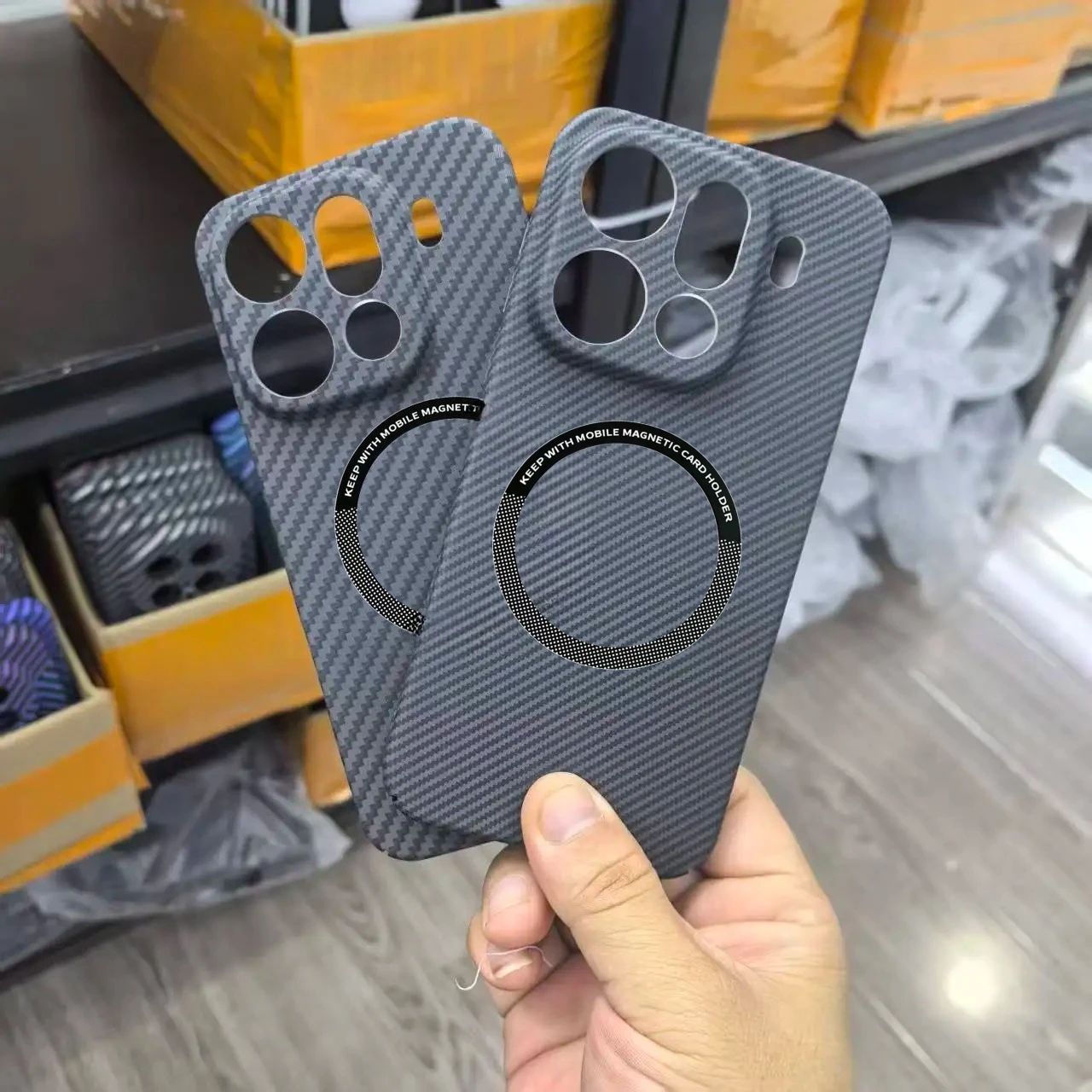 Sleek Carbon Fiber Pattern Ultra-Thin Business Case with Magnetic Charge and Anti-Drop Protection