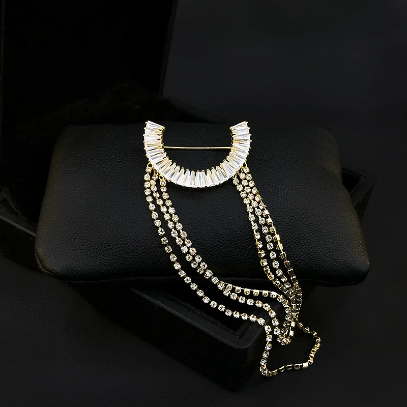 953 Fashion Rhinestone Brooch Women Semicircle Tassel Sweater Pins Exquisite Coat Suit Neckline Accessories Dress Jewelry Gifts