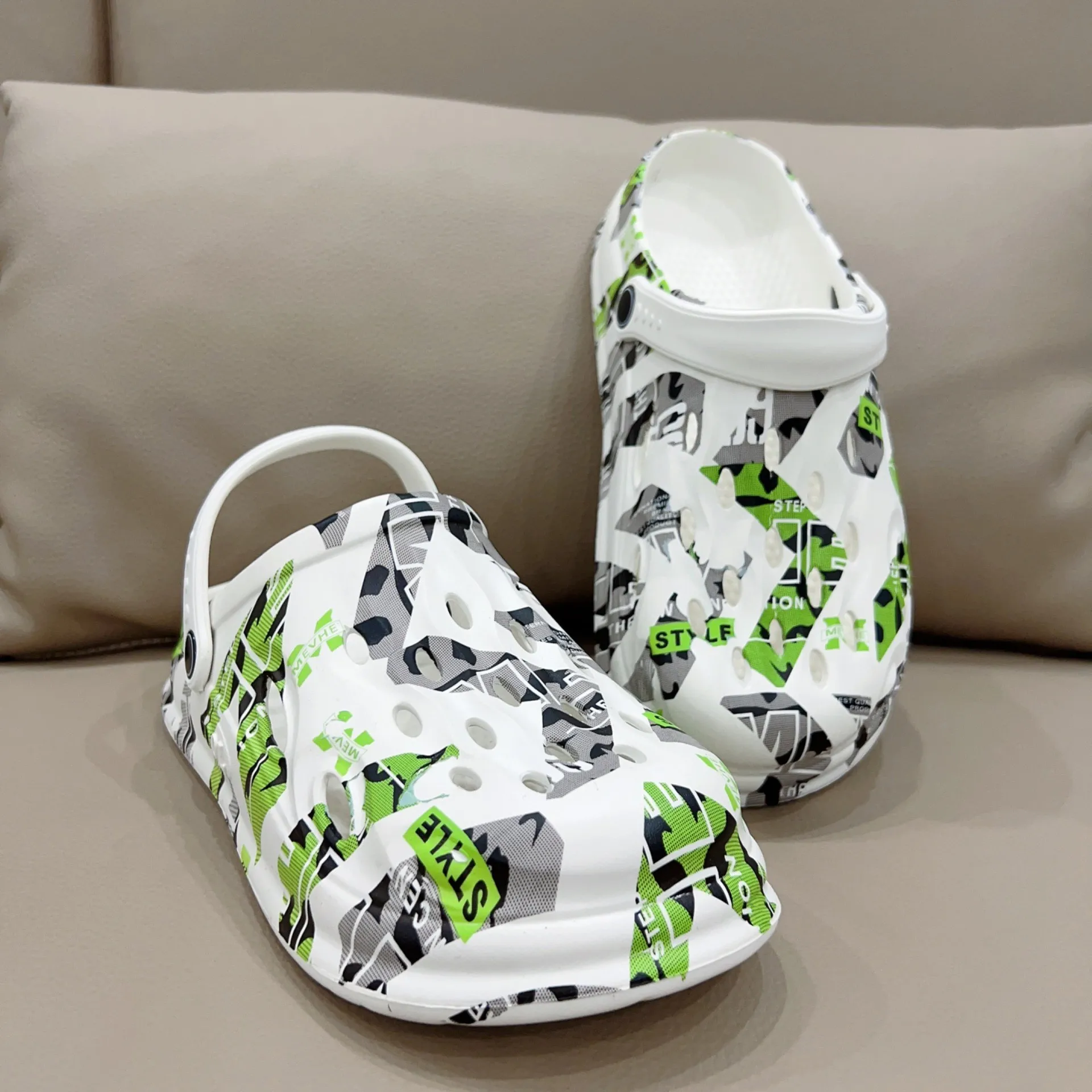 Big Size 49 Men's Sandals Summer Outdoor Beach Shoes Thick Soles Non-slip Garden Shoes Eva Soft Slippers Clogs 5