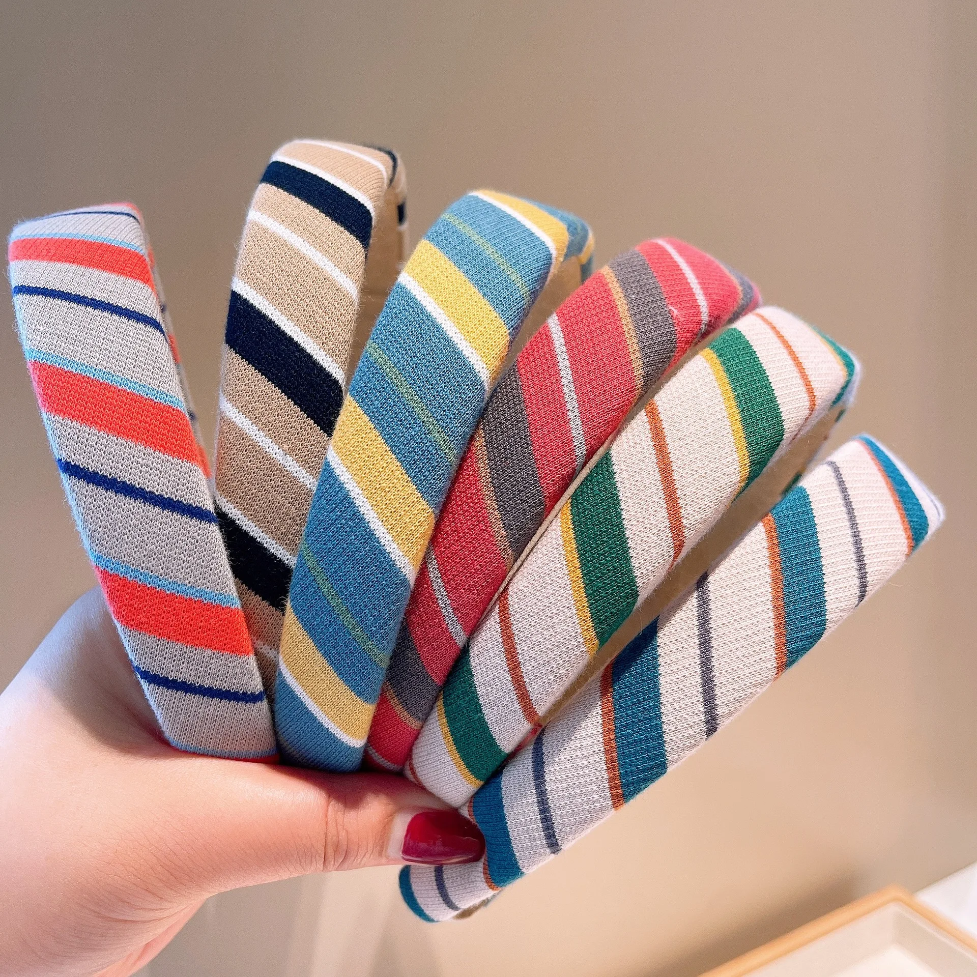 

New Fashion Retro Sweet Striped Sponge Hairband Hair Accessories Women