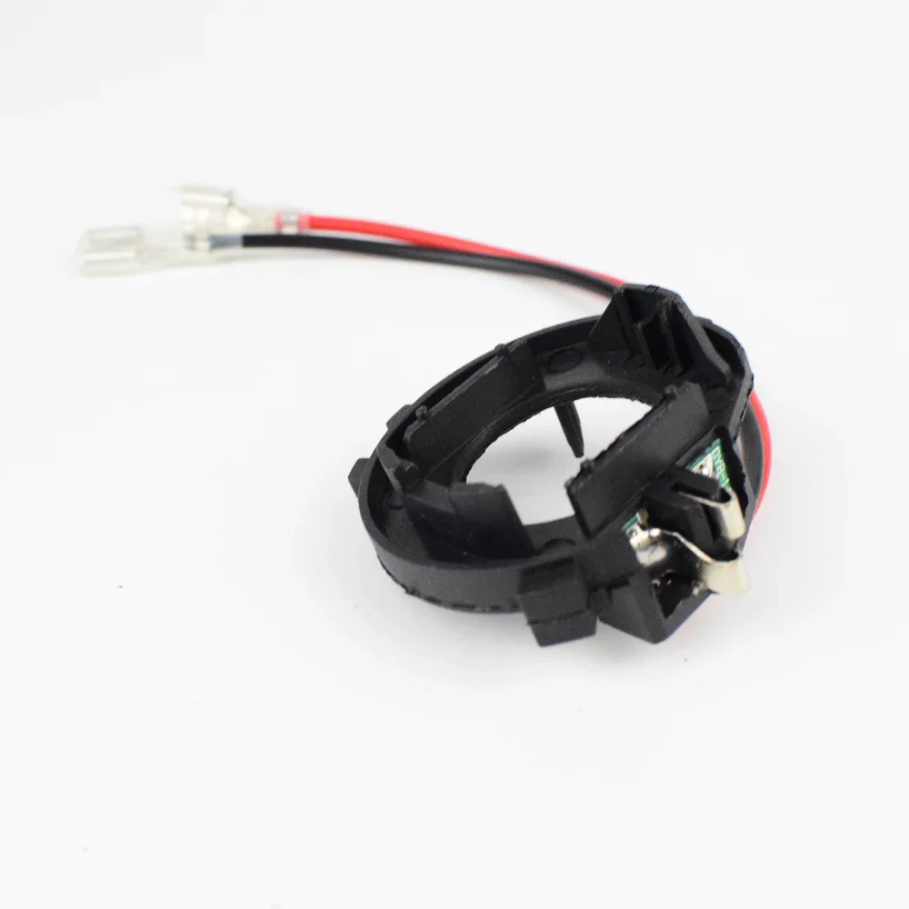 2pcs H7 LED Bulb Clip Retainer Adapter Base Holder For Headlight Car Head Light headlamp socket A114 Base For VW Golf 7 lamp holder headlight holder led lamp bulb base light bulb socket light holder socket connector plug adapter