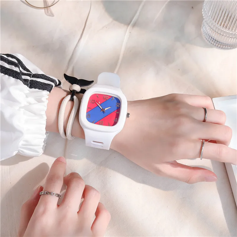 

Fashion Square Quartz Simple Dial Casual Wrist Watches Rubber Strap Fashionable Clock Waterproof Wristwatch for Women