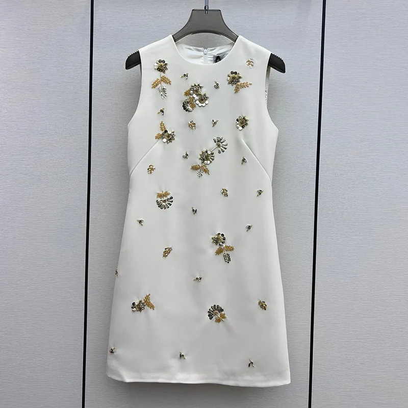 

2023 Summer New Miu Style Handmade Beaded Dress Sleeveless Banquet Tank Top Dress with Waist Wrap Style