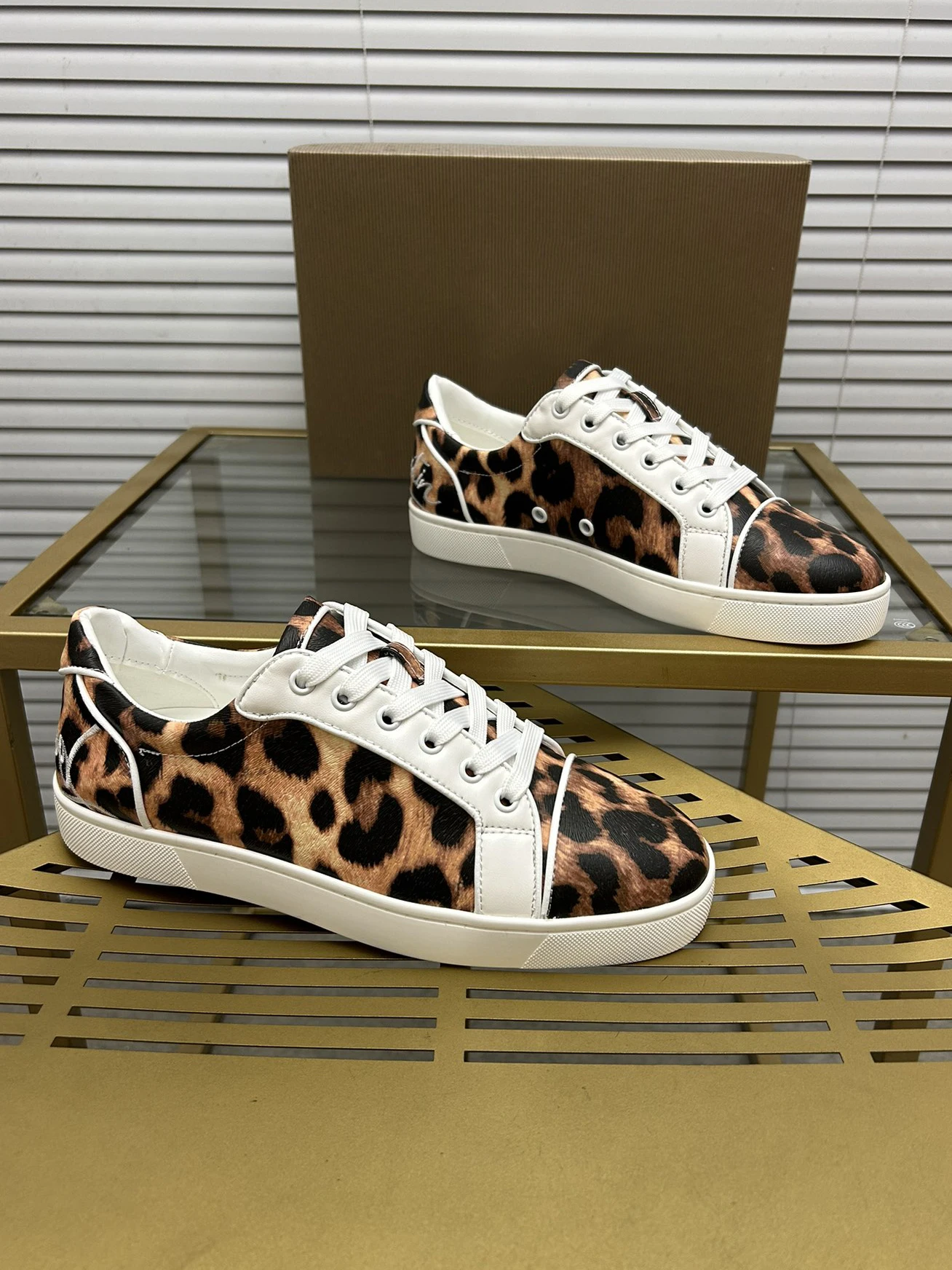 

SHOES RED BOTTOM Men women's Red sole casual board shoes original upper with lining for women 35-40 men 38-46 tpu outsole 001