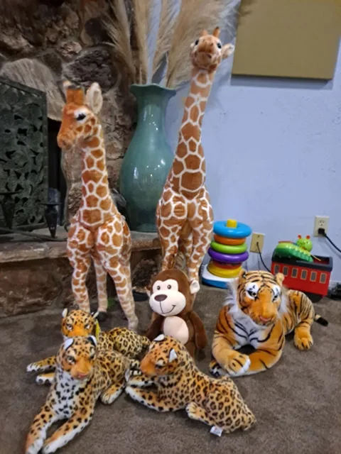 Giraffe 100cm — Toy Kingdom