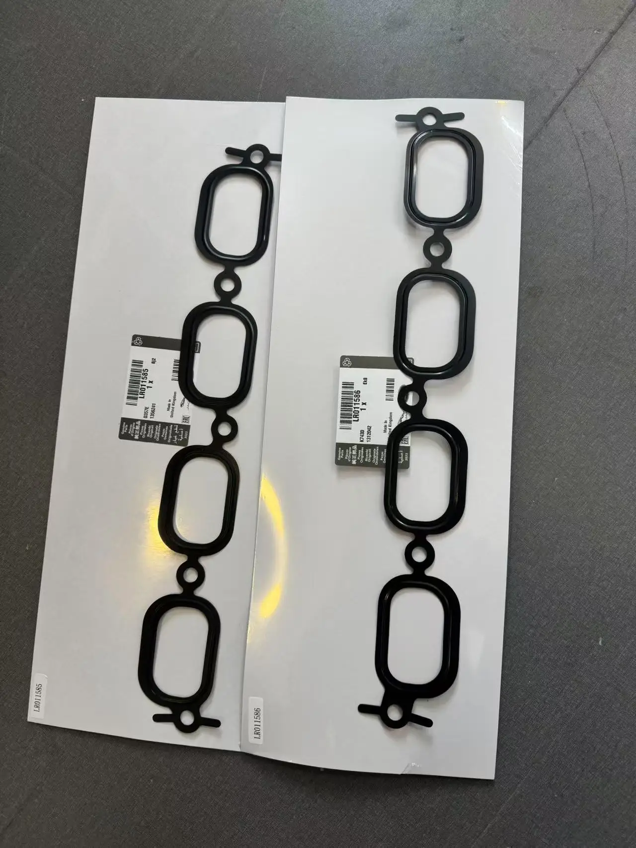 Land Rover Jaguar intake manifold gasket is suitable for Range Rover Executive/Sport XJ/XF left LR011586 right LR011585