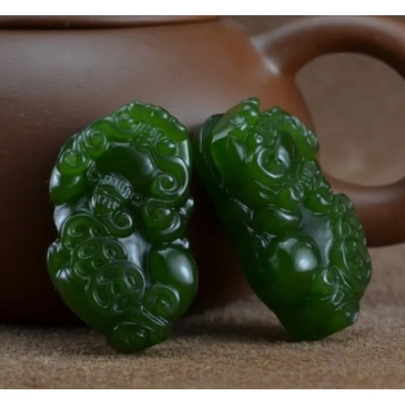 

Factory wholesale Hetian Pi Kunlun jade pebble Jasper pi xiu pendant