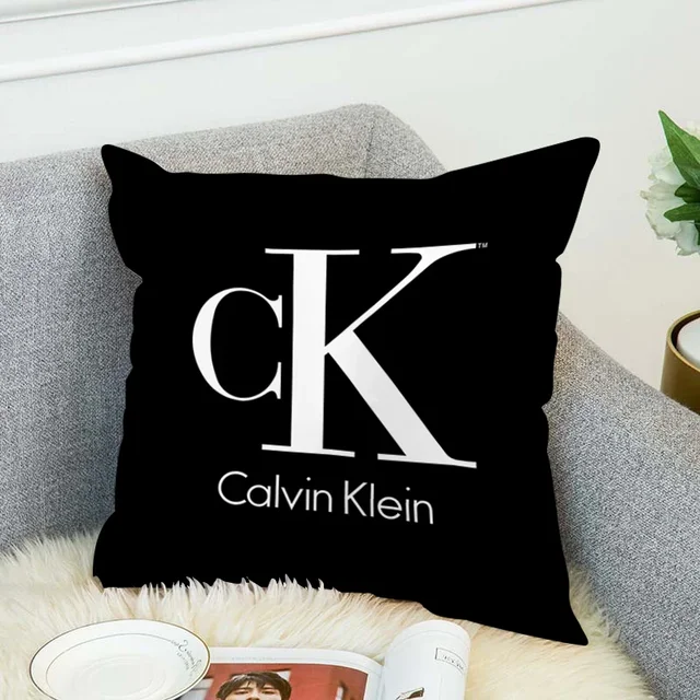 C-Calvin-Klein 쿠션 커버: 진정한 홈 스타일링을 위한 완벽한 장식 소품