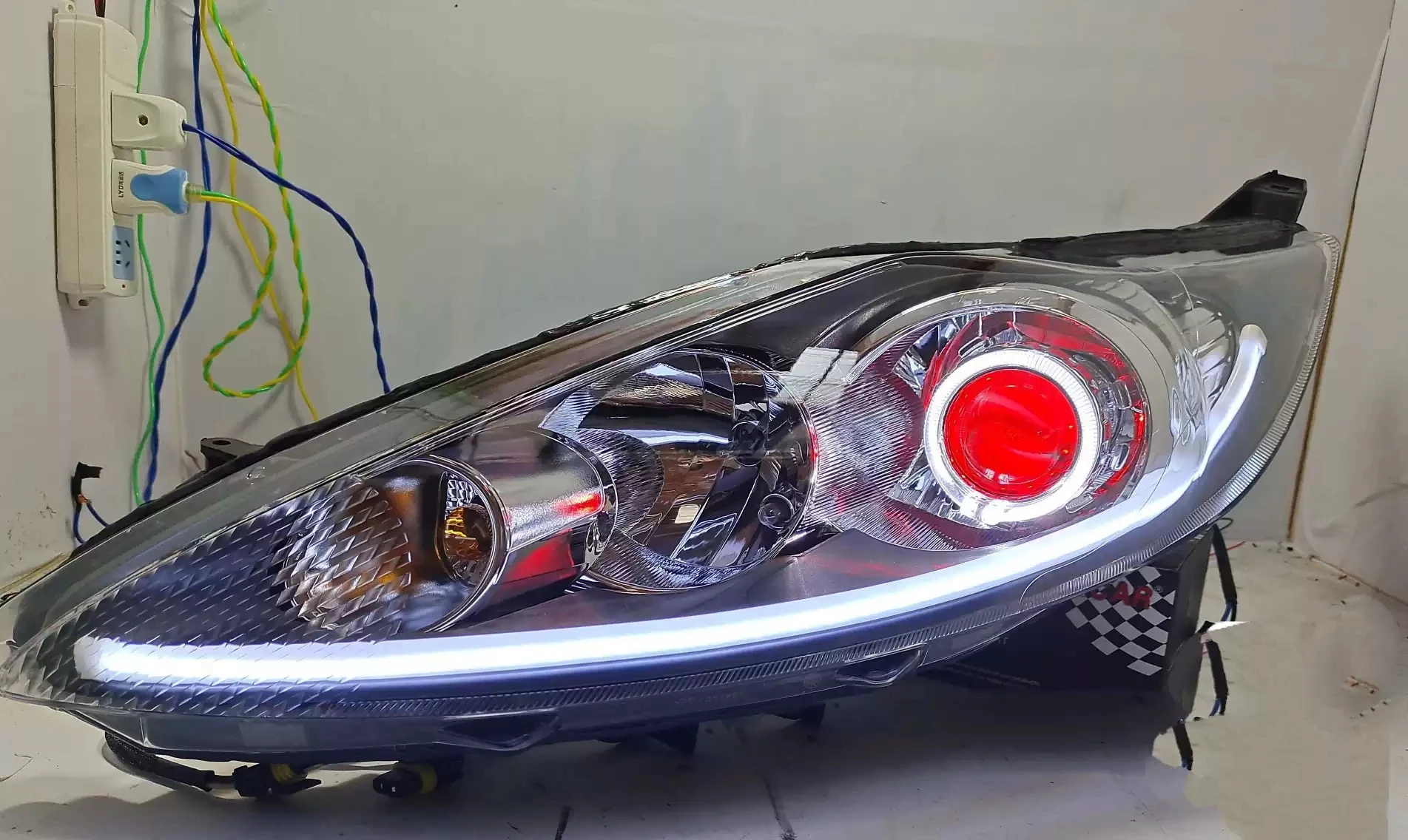 Used Genuine Ford Fiesta MK7.5 (2013-17) Right Headlight – LED DRL – Driver Side