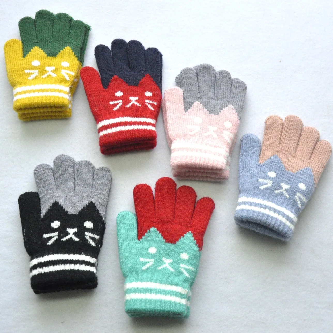 Cute Children Thickened Warm Gloves For Students 6-11Y Winter New Cat Knitted Mittens Outdoor Knitting Cycling Skiing Gloves 4
